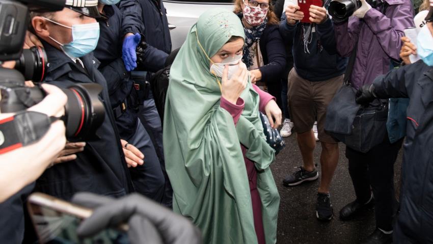 Italia Selidiki Ancaman Islamofobia Terhadap Pekerja Kemanusiaan yang Dibebaskan Al-Shabaab